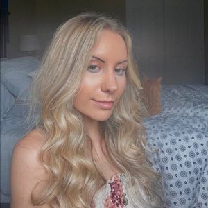 Meet your Posher, Caroline